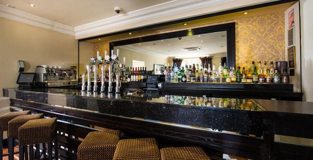 The Popinjay Hotel Larkhall  Kültér fotó